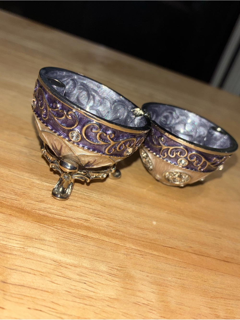 Vintage-Style Purple & Gold Fabergé Egg Trinket Box with Stand - Picture 4 of 5